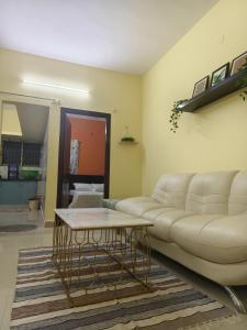 Fully furnished, Cozy, AC 2BHK - Urban Magnolia
