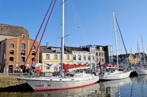 ruhig gelegene Fewo mit Terrasse nahe dem Strelasund