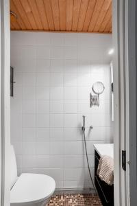 Villa Lumi - Peaceful, Lake View, Sauna, Parking Hosted by Hygge Host