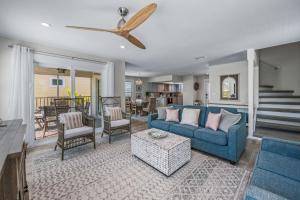 Sol Mate – Pet Home w Heated Pool Spa Walk to Bean Point Beach Pine Ave