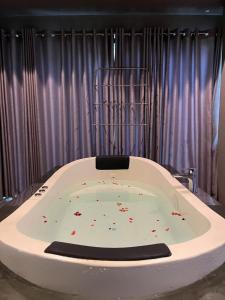 Heaven De Fountain