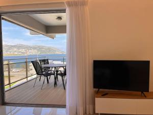 Amelia luxury beachfront apartment near airport