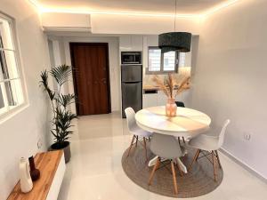 Amelia luxury beachfront apartment near airport