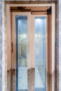 Hotel Ashiyana Elite I Near Dlf Golf Course Road I Gurgaon