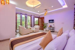 Hotel Ashiyana Elite I Near Dlf Golf Course Road I Gurgaon