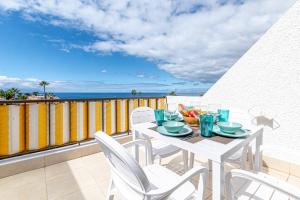 Oceanview Tamara Apt With Pool