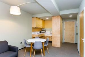 1BR apart 1 min from M Kokhta 3rd floor