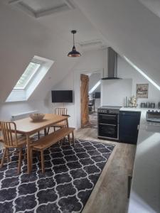 The Self Catered Loft at Chained Oak B&B