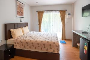 Pakmeng Beach Resort