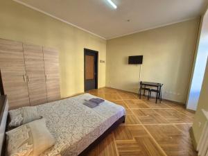 Apartments near Palace Ukraine