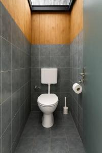 Nairobi Botanical Retreat - Container Home