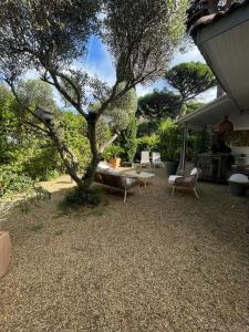 Gasmim91 - Votre Oasis à 6km de Saint-Tropez Maison climatisée avec Piscine Lagon