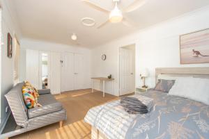 Cozy Studio Suite in House - Private Kitchen Bath