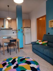 Appartamenti con piccolo patio in zona strategica