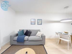 Blue Palace 1b Tirabora Short Rent