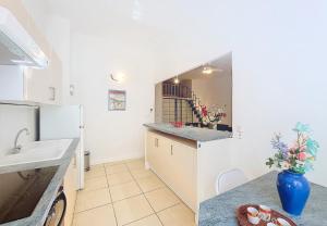 Nestor&Jeeves - SQUARE PROMENADE - Central - Close sea