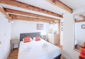 Nestor&Jeeves - SQUARE PROMENADE - Central - Close sea