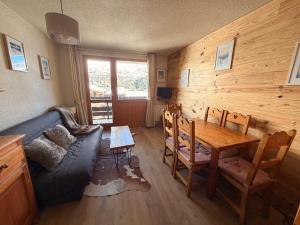 Méribel Mottaret - 2 pièces - Pied des pistes avec vue - Parking