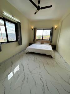 Savitri villa inn