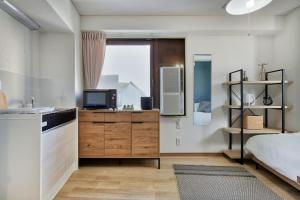 CraftFlat Komagome 508, a compact studio at excellent location