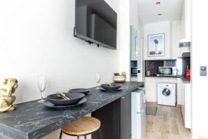 Chaudron La Fayette Canal St-Martin Cosy 4P