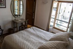 Hotels Auberge De Tourrettes : photos des chambres