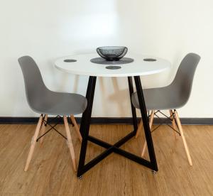 Cozy and Stylish 2 Bedroom Retreat in Gaborone