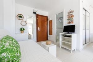 Sunny Seaside Studio