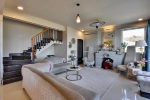 Da Alohas Luxe 4BHK Madalsa Mukhteshwar Home