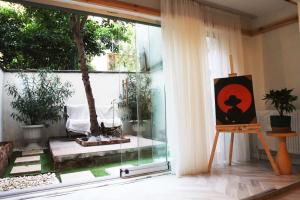 baesment 2BR apt with 2toilet and 2bath 8min to metro #1