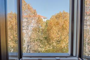 Modern Bright 2BR Penthouse Close to City Center