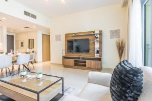 Partial Creek Harbour Views, Close to the Creek Harbour Marine Station and Harbour Promenade, Just Minutes from a Park, Harbour Views Tower 2, Dubai Creek Harbour by Deluxe Holiday Homes