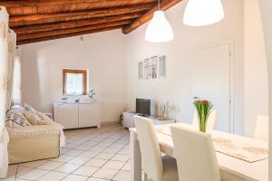 Villetta capo schiera Le Mimose