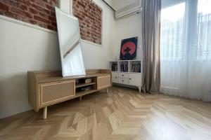 balcony 2BR apt with 2toilet and 2bath near to nişantaşi #3