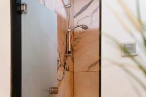 New! 1BR in Spring Street