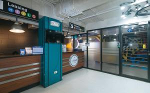 RedDoorz Premium at MyTown New York