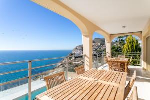 Villa Mina - First Line Villa