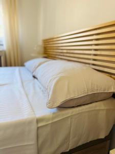 Urban Fiera Rooms