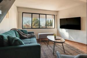 Villa Rural con Piscina y Terraza con Vistas a la Sierra