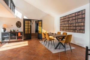 Villa Rural con Piscina y Terraza con Vistas a la Sierra