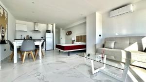 BL Playa Levante Estudio 13
