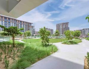 Elegant 1 Bedroom with Balcony in City Walk