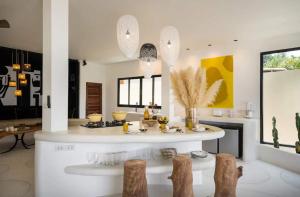 Villa Atmosphere - Beachfront Villa by SP Villa