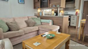 47 Northwood, Lilliardsedge