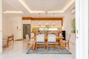 Villa Vana, Sitara Villa Group