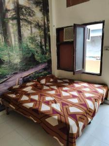 MJ Chawla Homestay double bed attached bathroom room