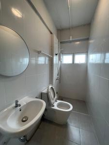 โรงแรม B24 Hostel