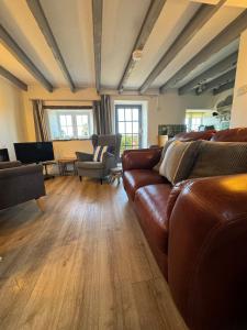 Buntings Cottage at Trenale Court Cottages