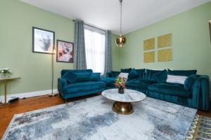 Convenient 3-Bed Near Bingham Station & Town Centre