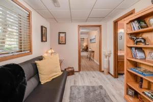 Corporate Housing Large Family Home - 3 bedroom 2 bath